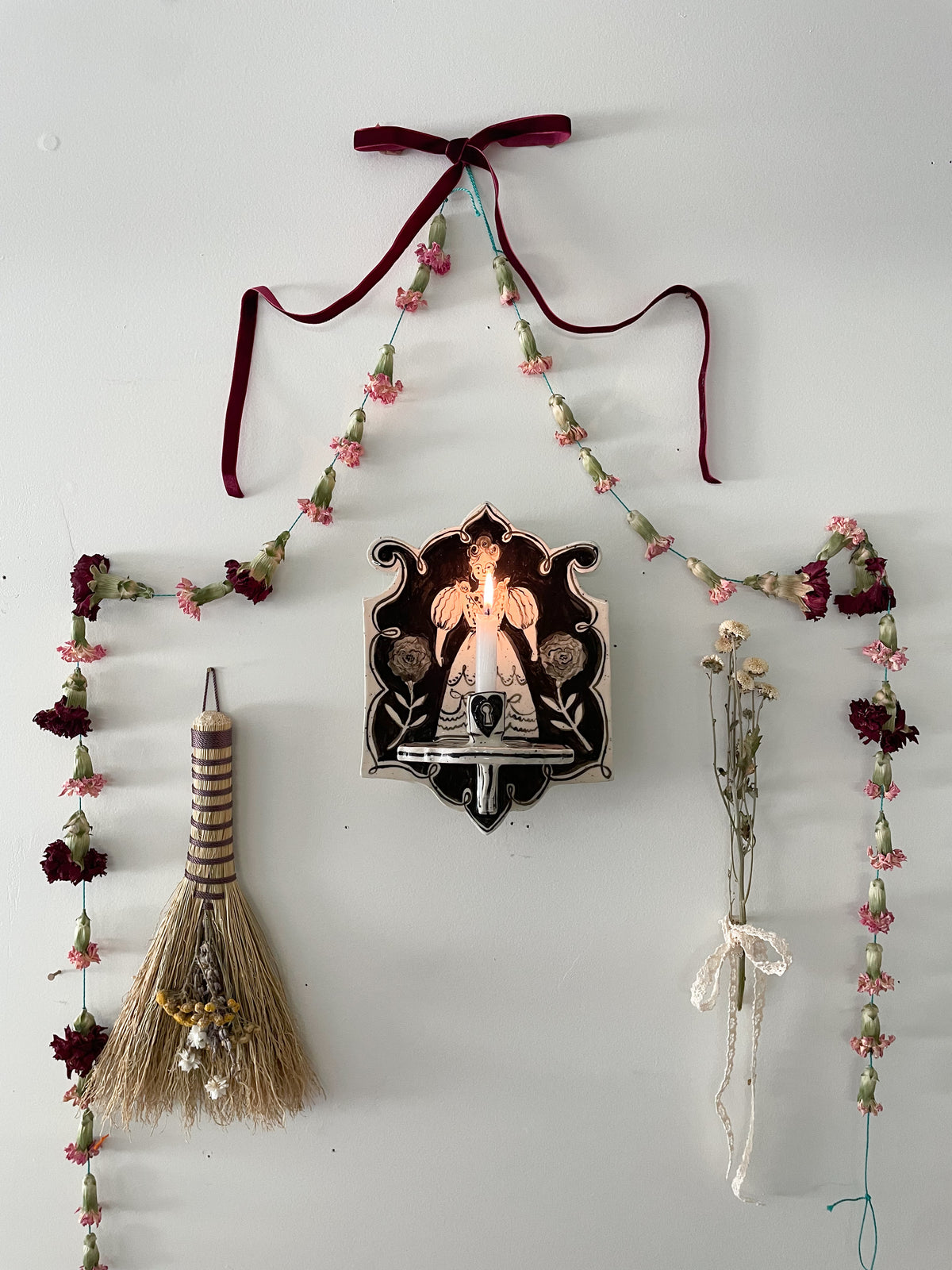 Decorative Wall Sconce~seance