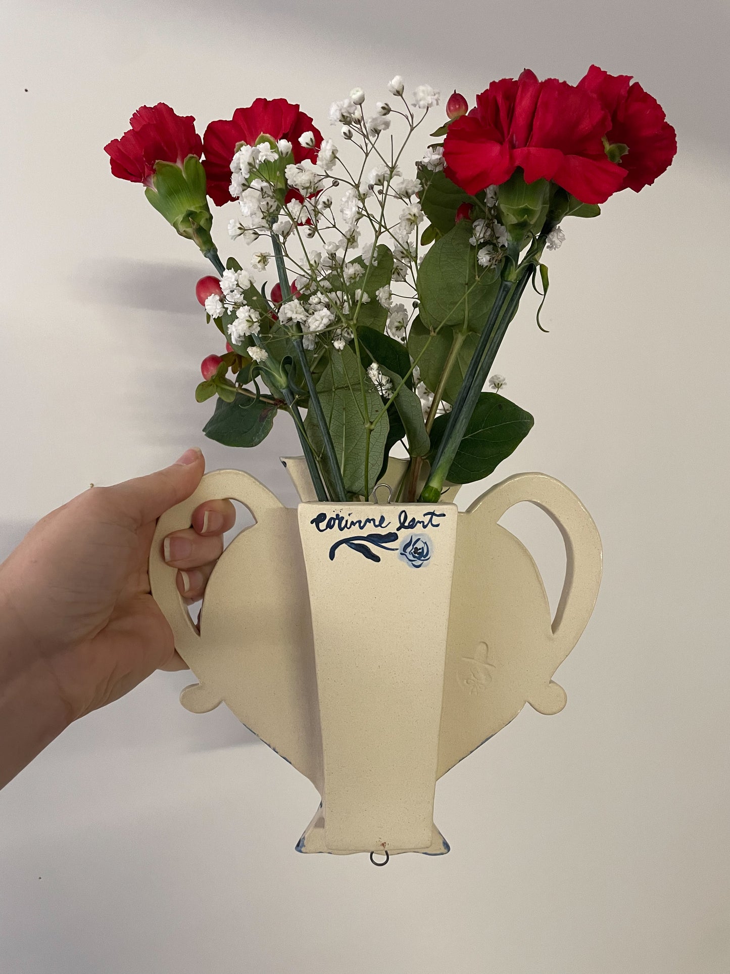 Delft blue wall vase