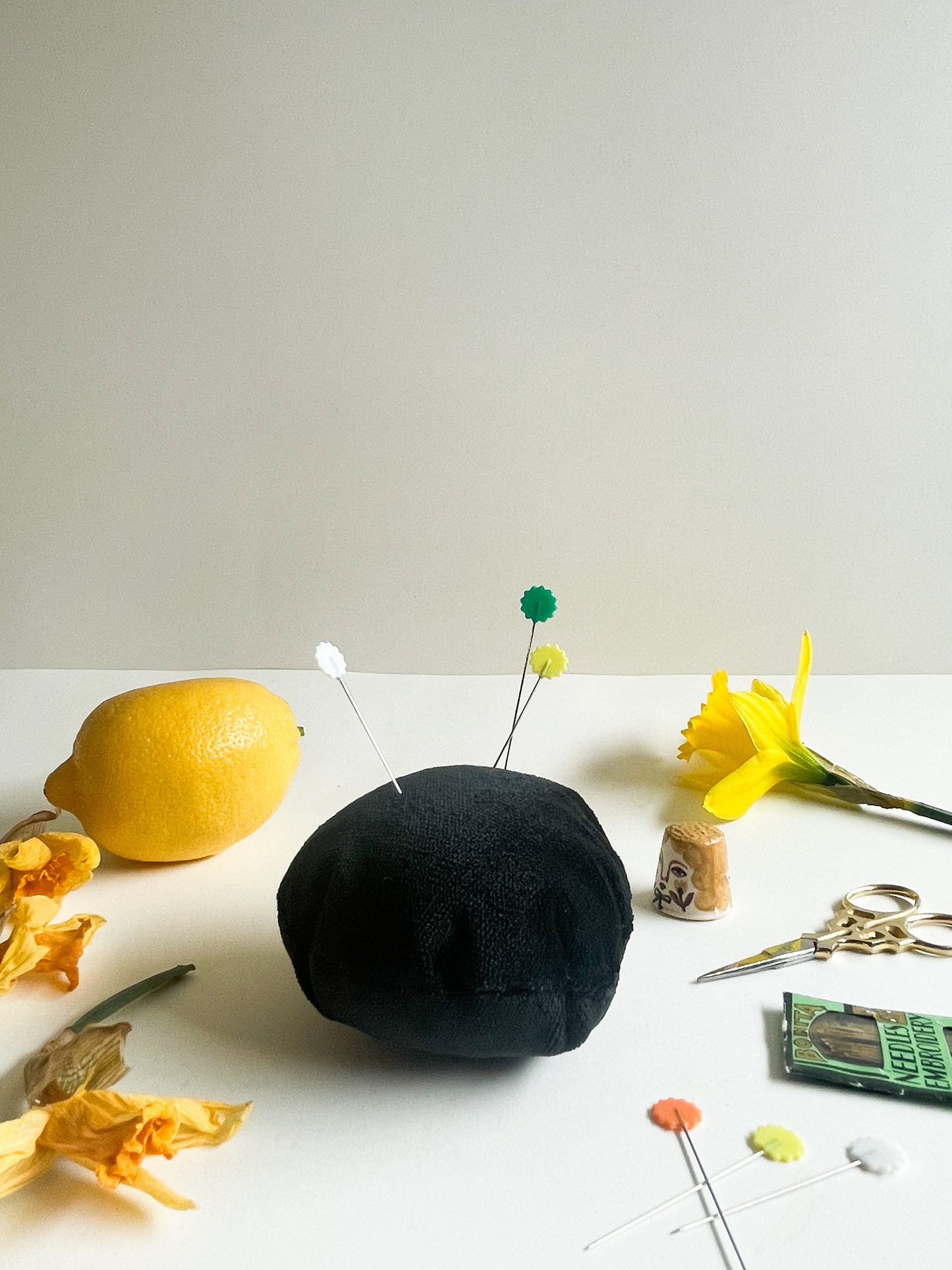 Pin cushion tumbler