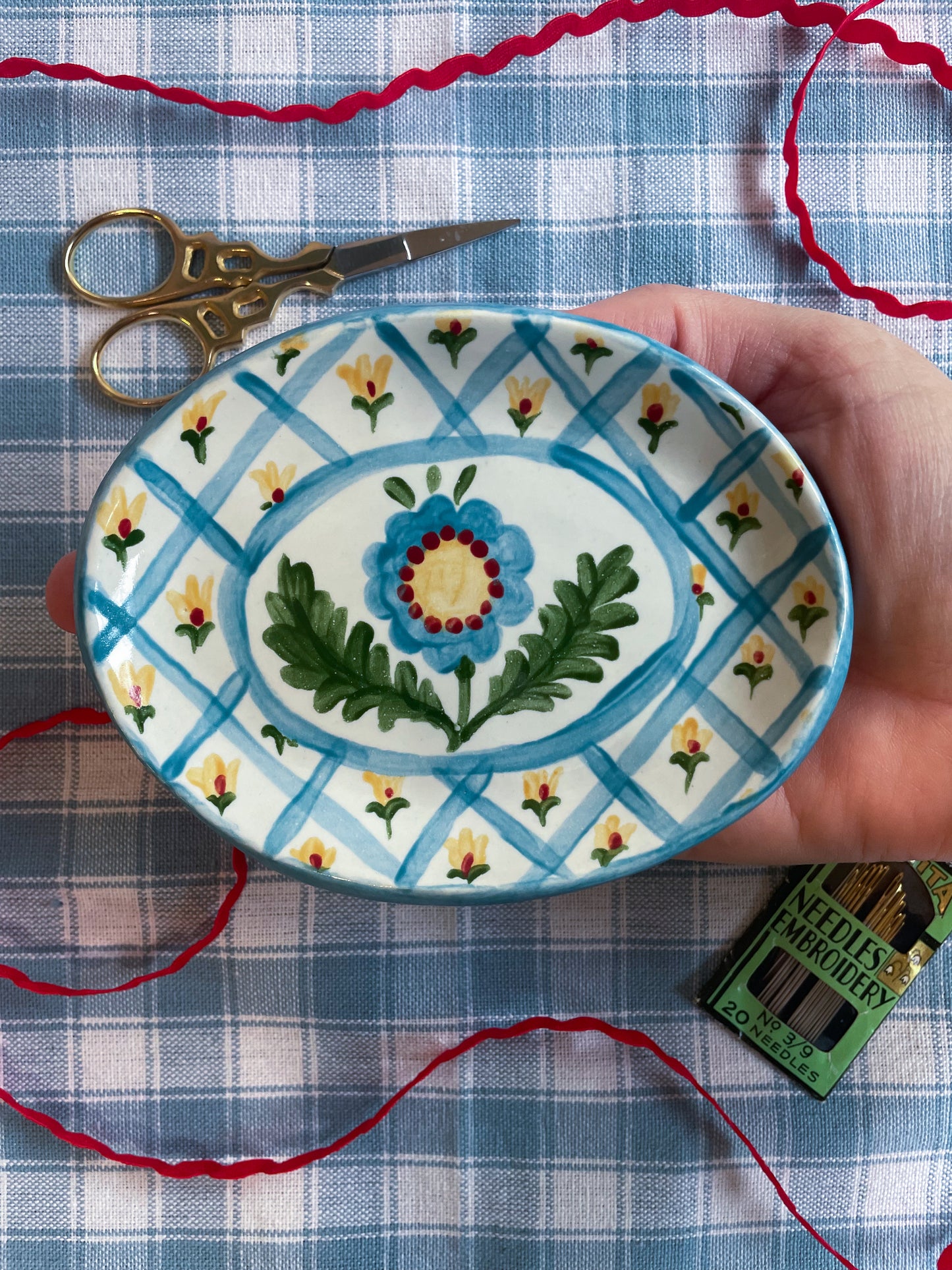 Trinket dish~majolica