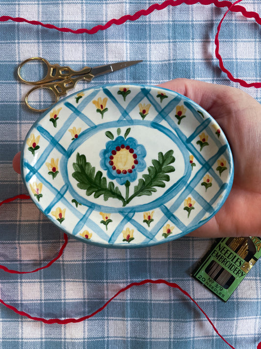 Trinket dish~majolica