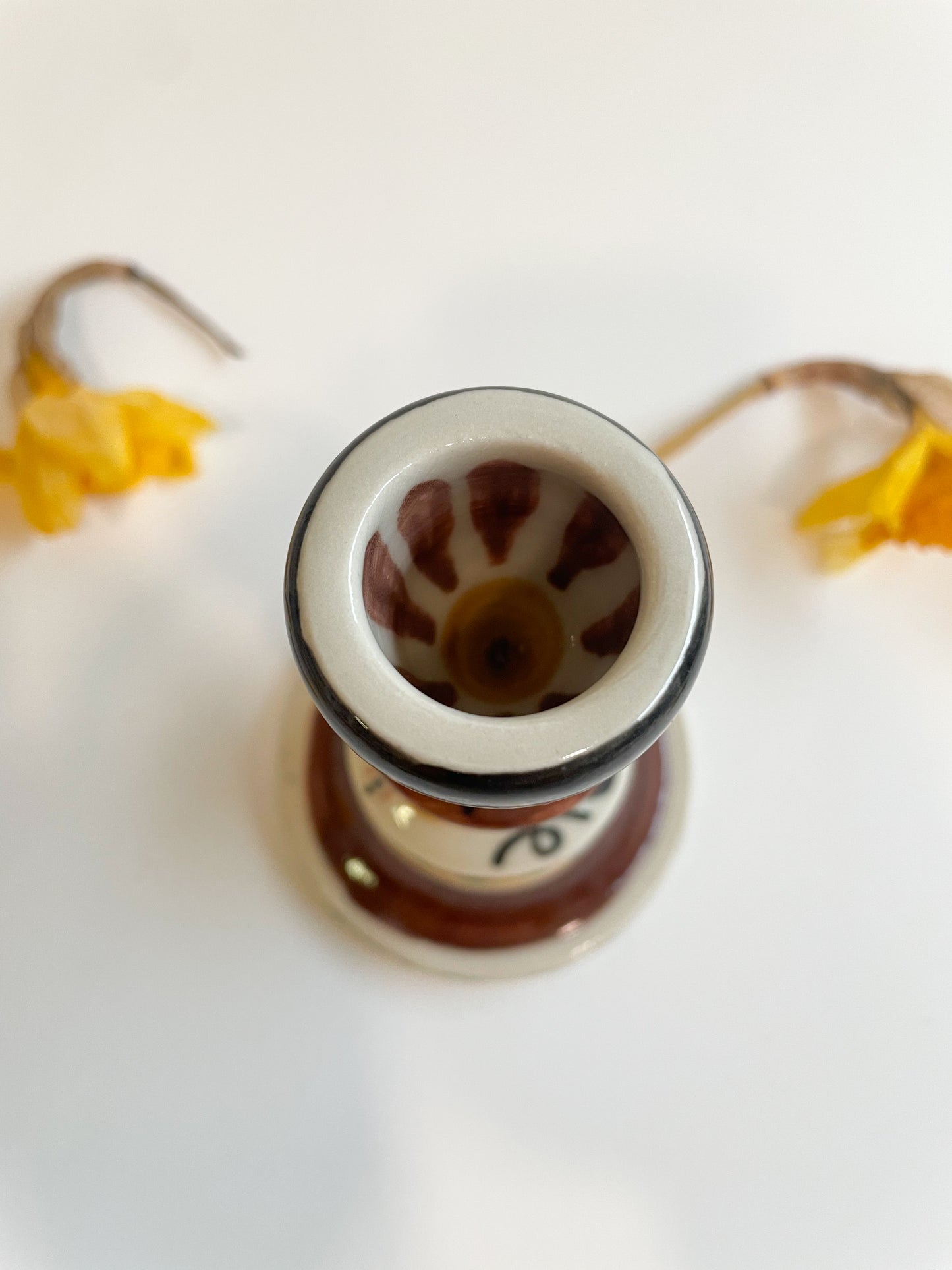 Folk people candlestick *seconds