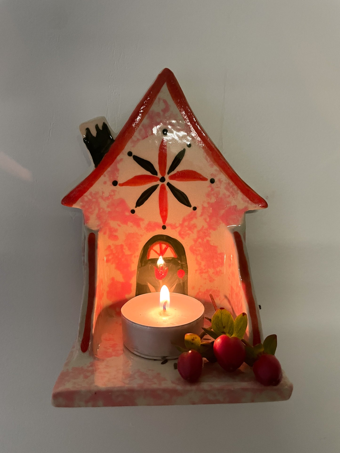 Folk cottage shelf~pink