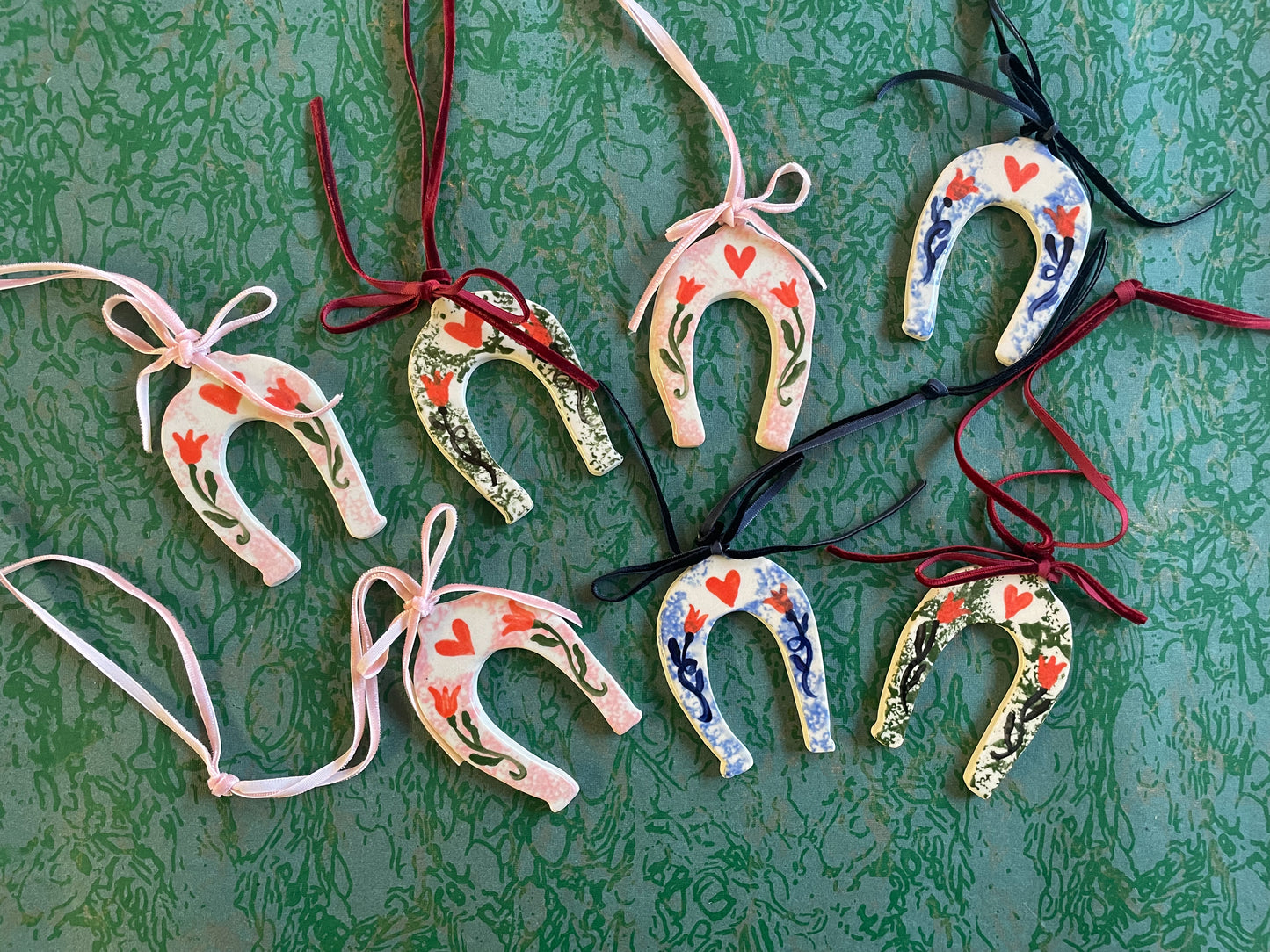 Lucky horse shoe ornament