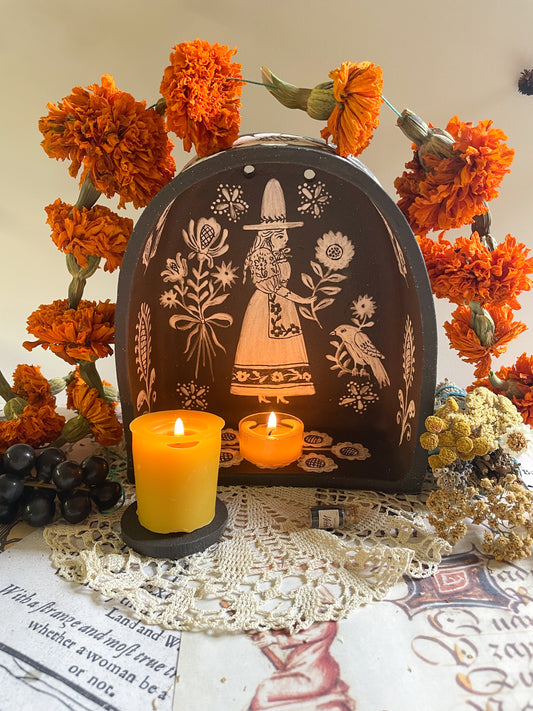 Folk witch shrine~ black clay
