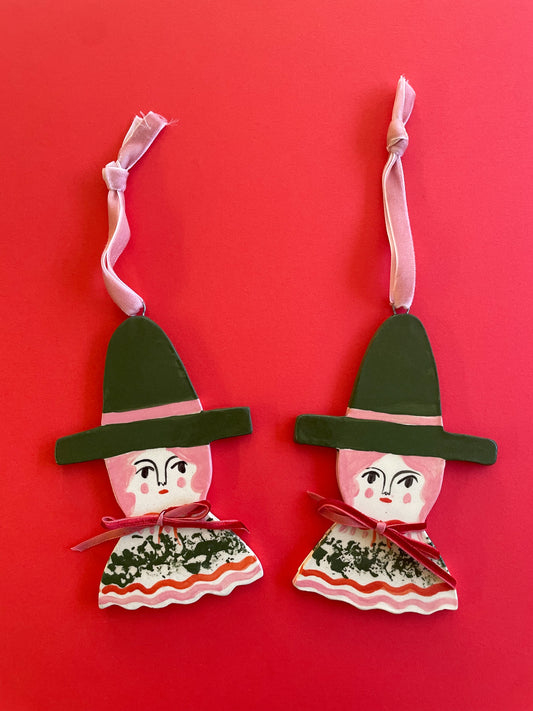 Christmas witch ornament~green