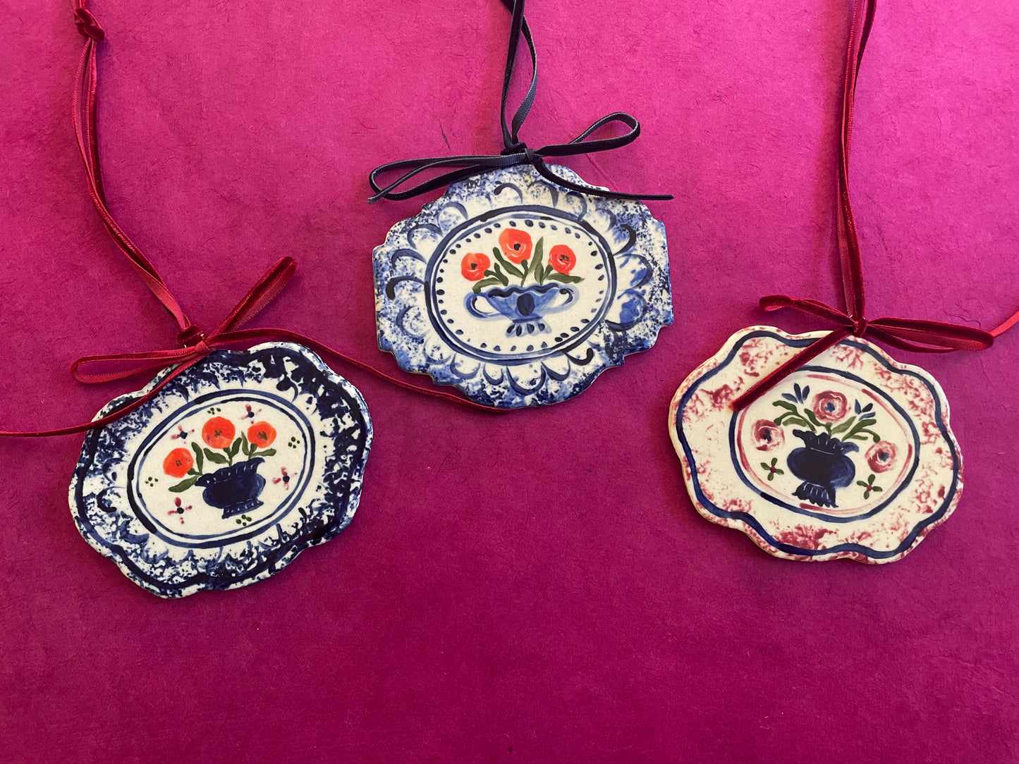 Folk platter ornament