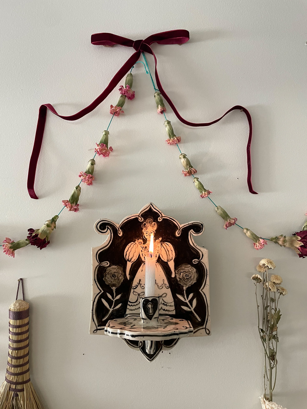 Decorative Wall Sconce~seance