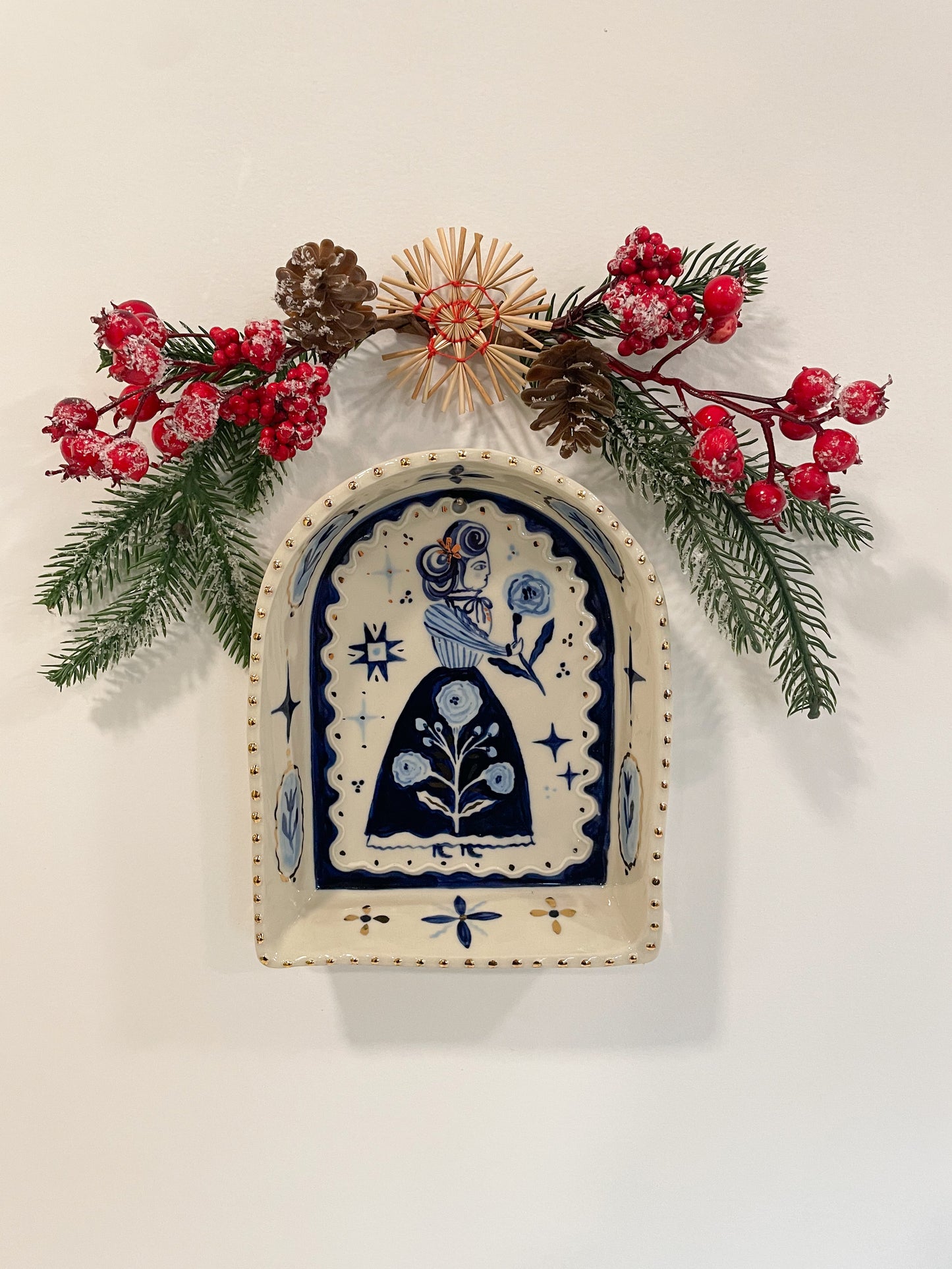 Wall Shrine with 22kgold