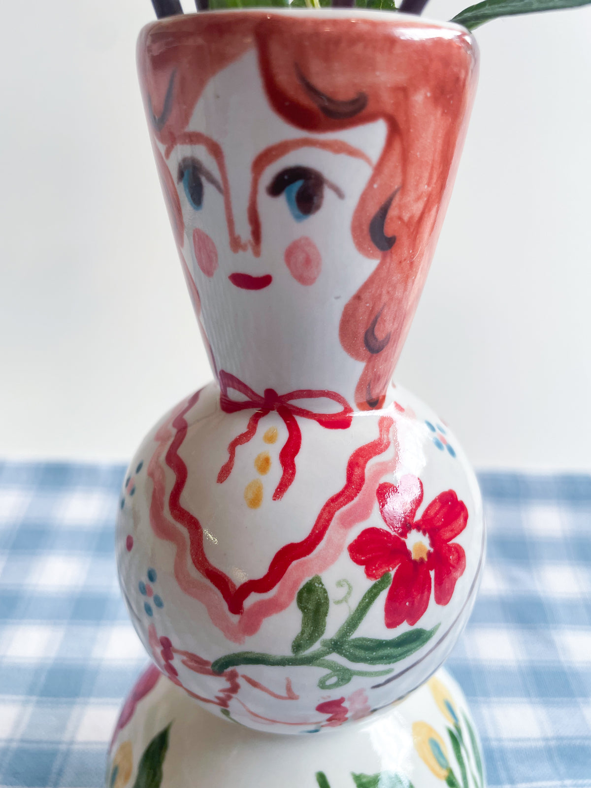 Folk People Vase~majolica