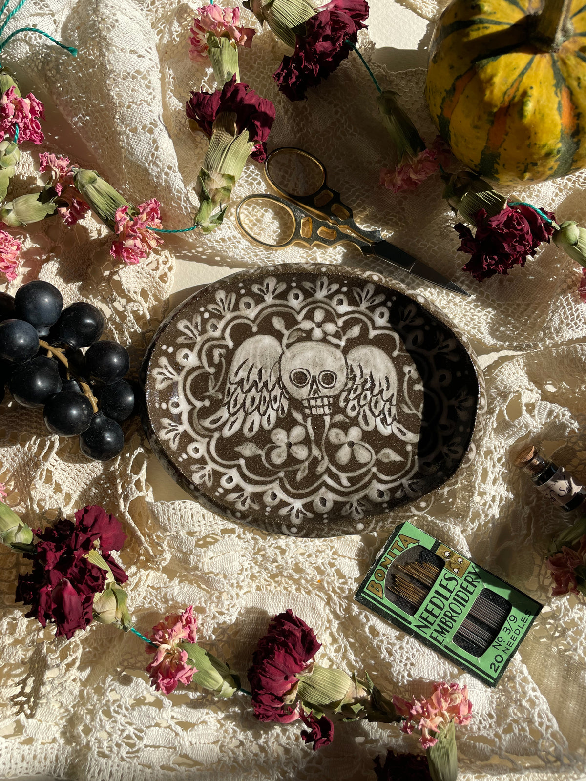 Memento mori dish