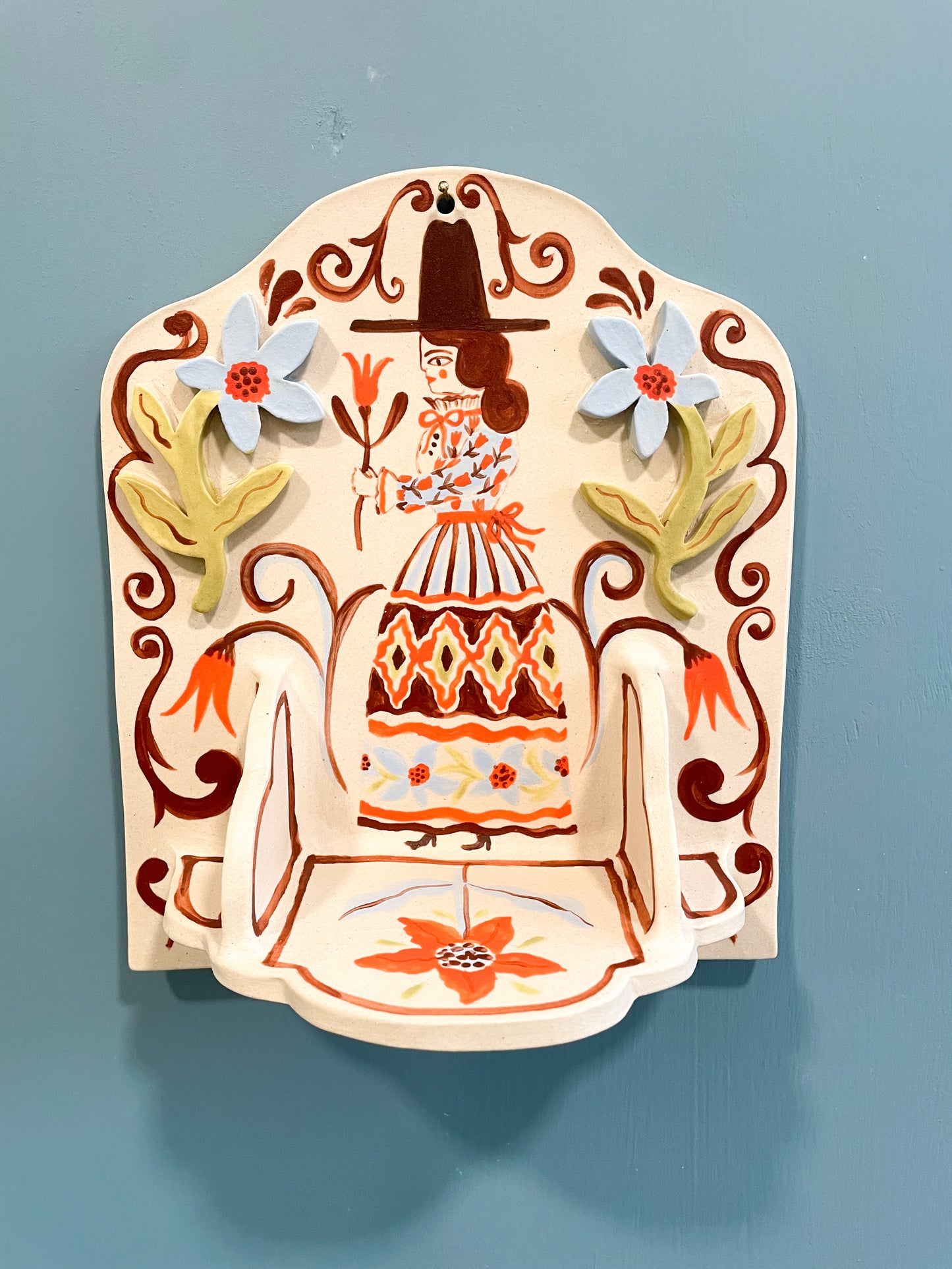Appliqué Wall Shelf