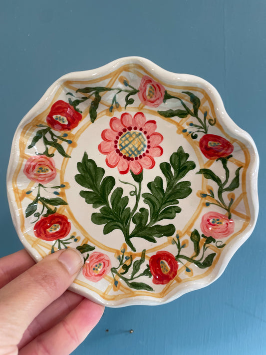 Fluted small plate