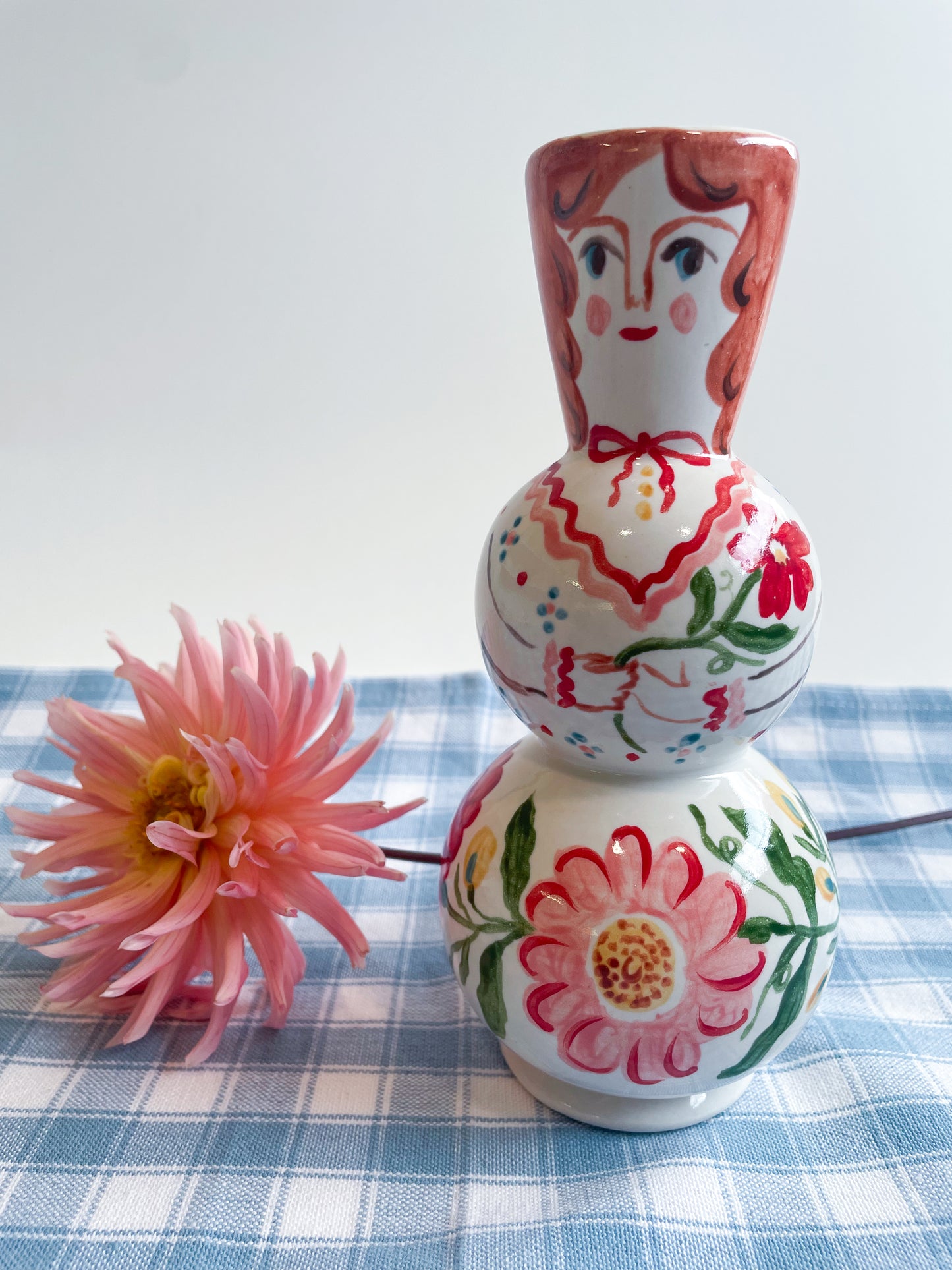 Folk People Vase~majolica