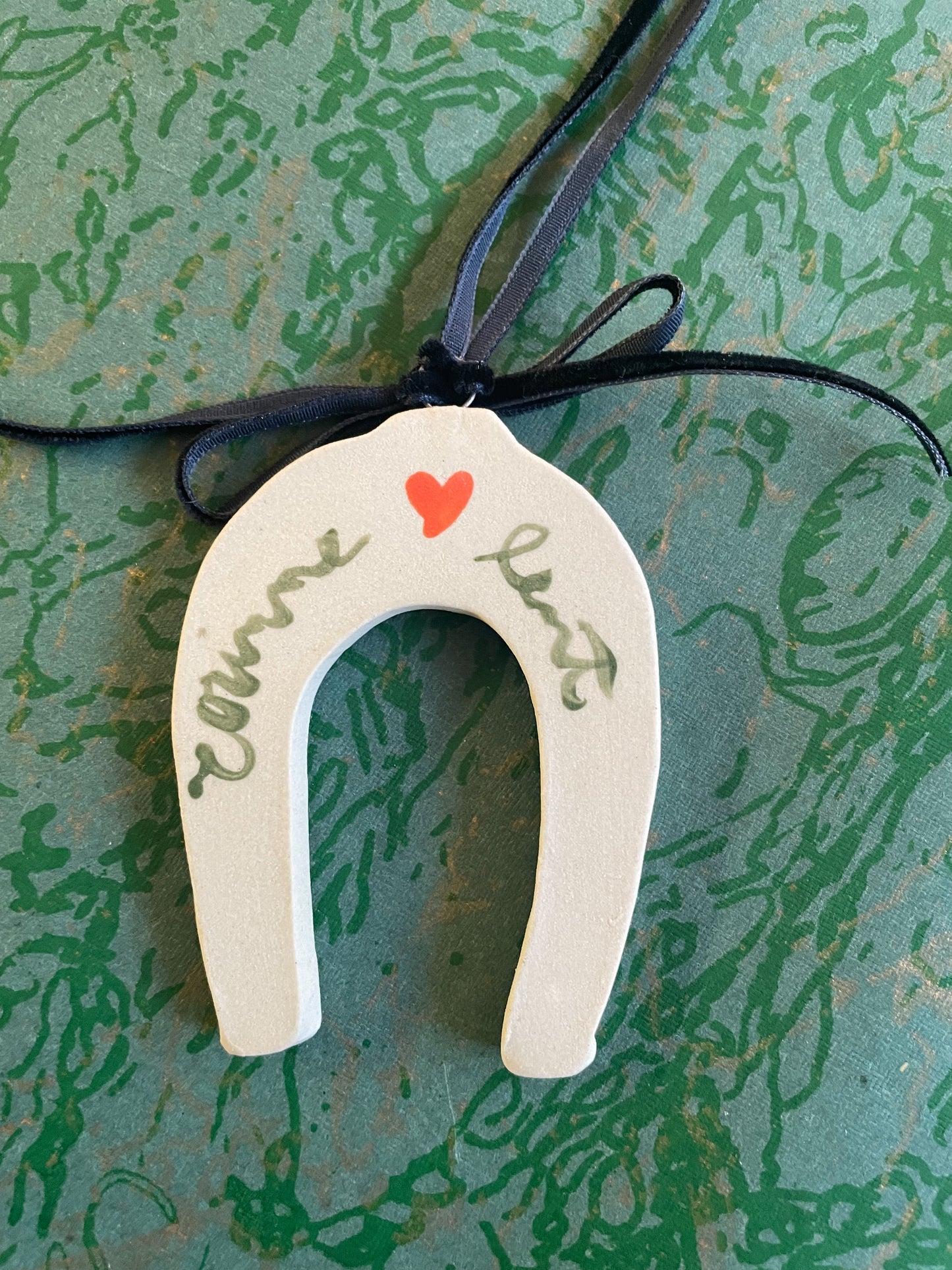 Lucky horse shoe ornament