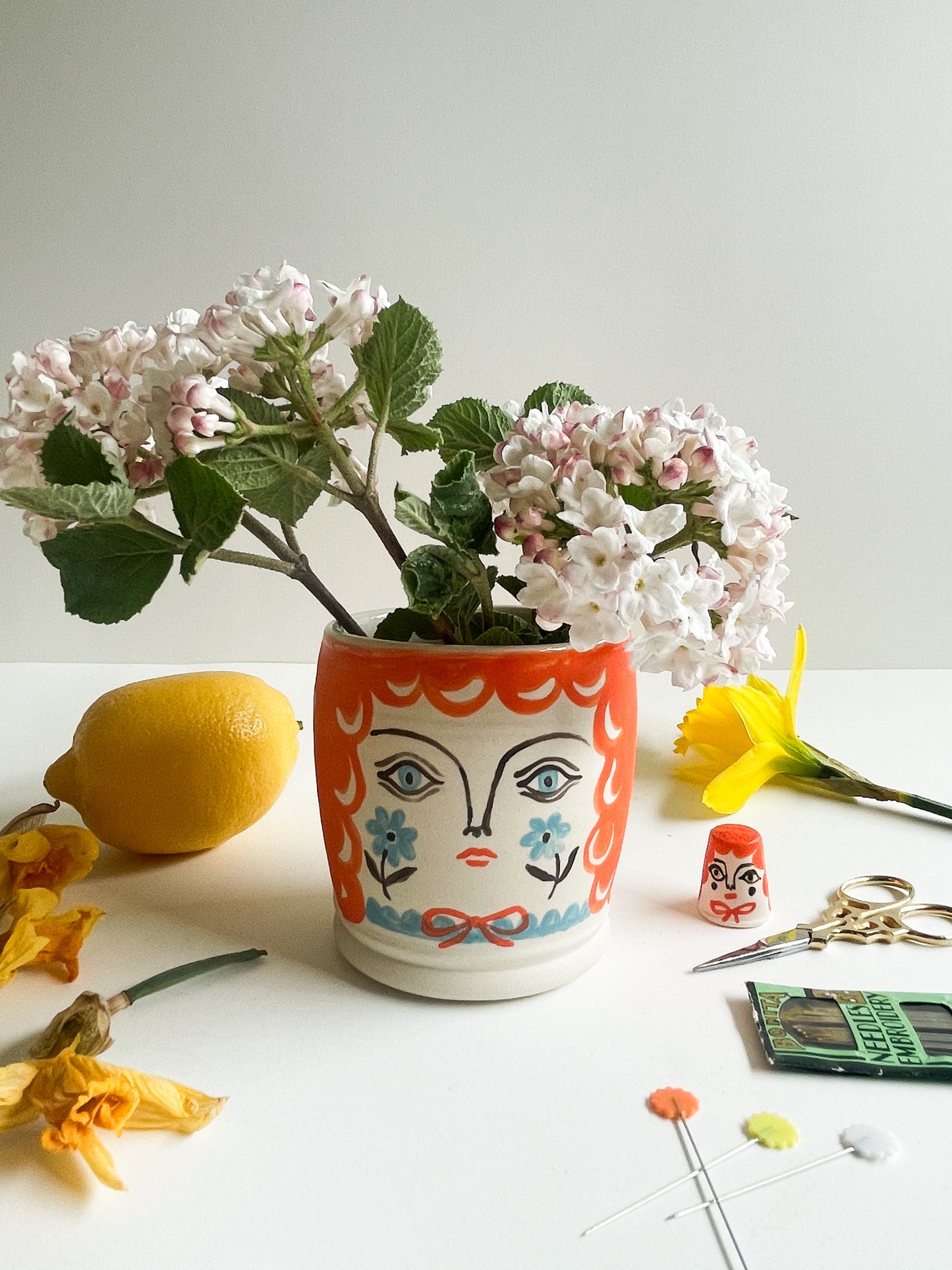 Pin cushion tumbler